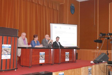 Hânsă a dat în mintea Corinei Martin: pune beculeţe pe Podul Anghel Saligny